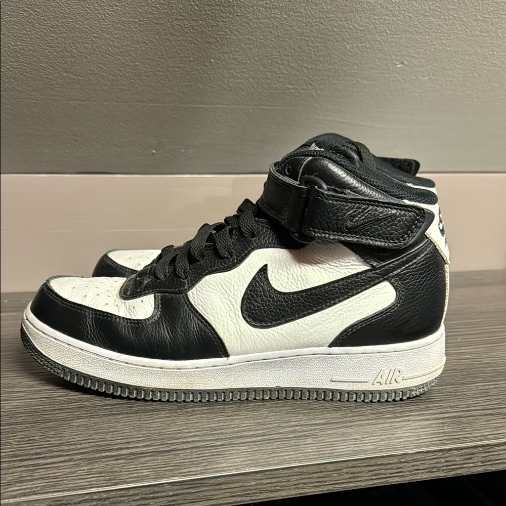 Black and White Dunks